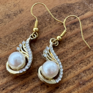 Pearl Effect Drop Earrings